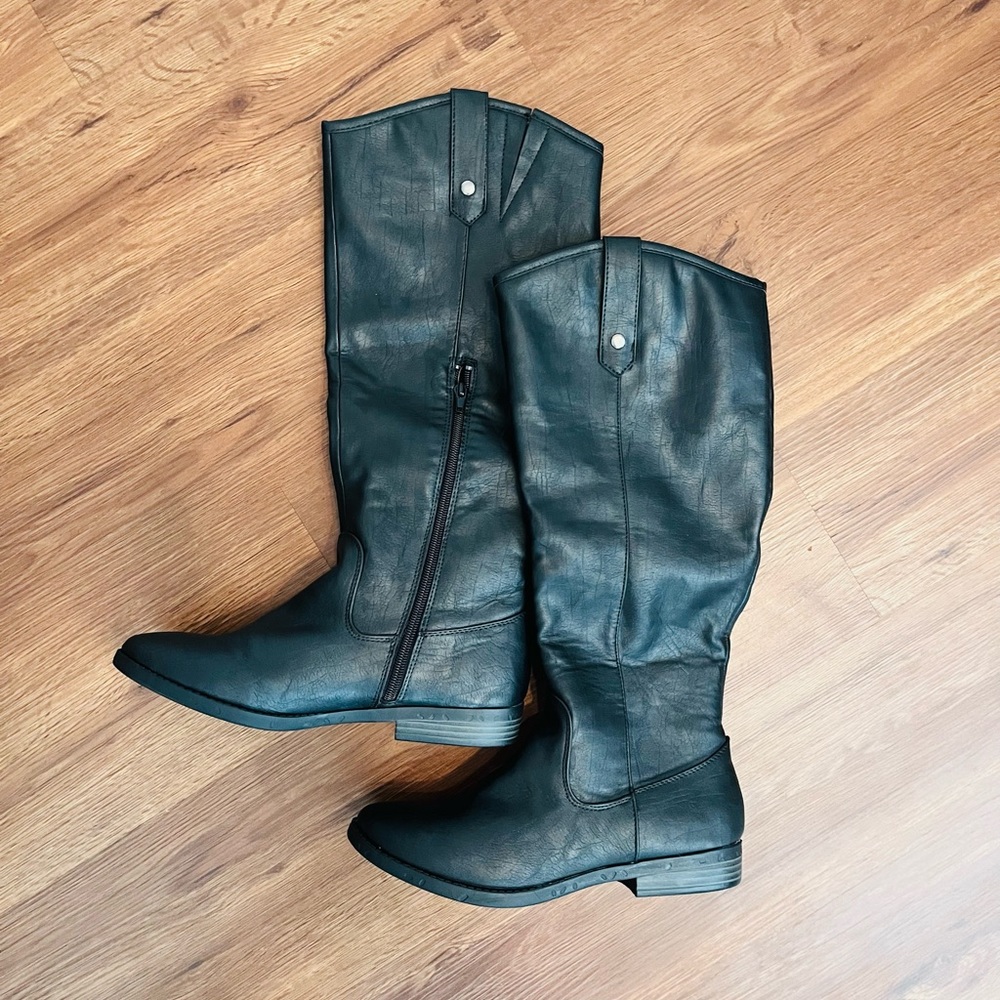 New in Box Sugar Sgr-llet Black Smooth Riding Boots